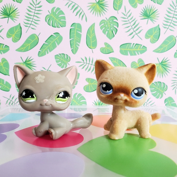 Littlest Pet Shop Shorthair Cat Lot of 2 Original Lps #318 & #467 Authentic - Picture 1 of 9
